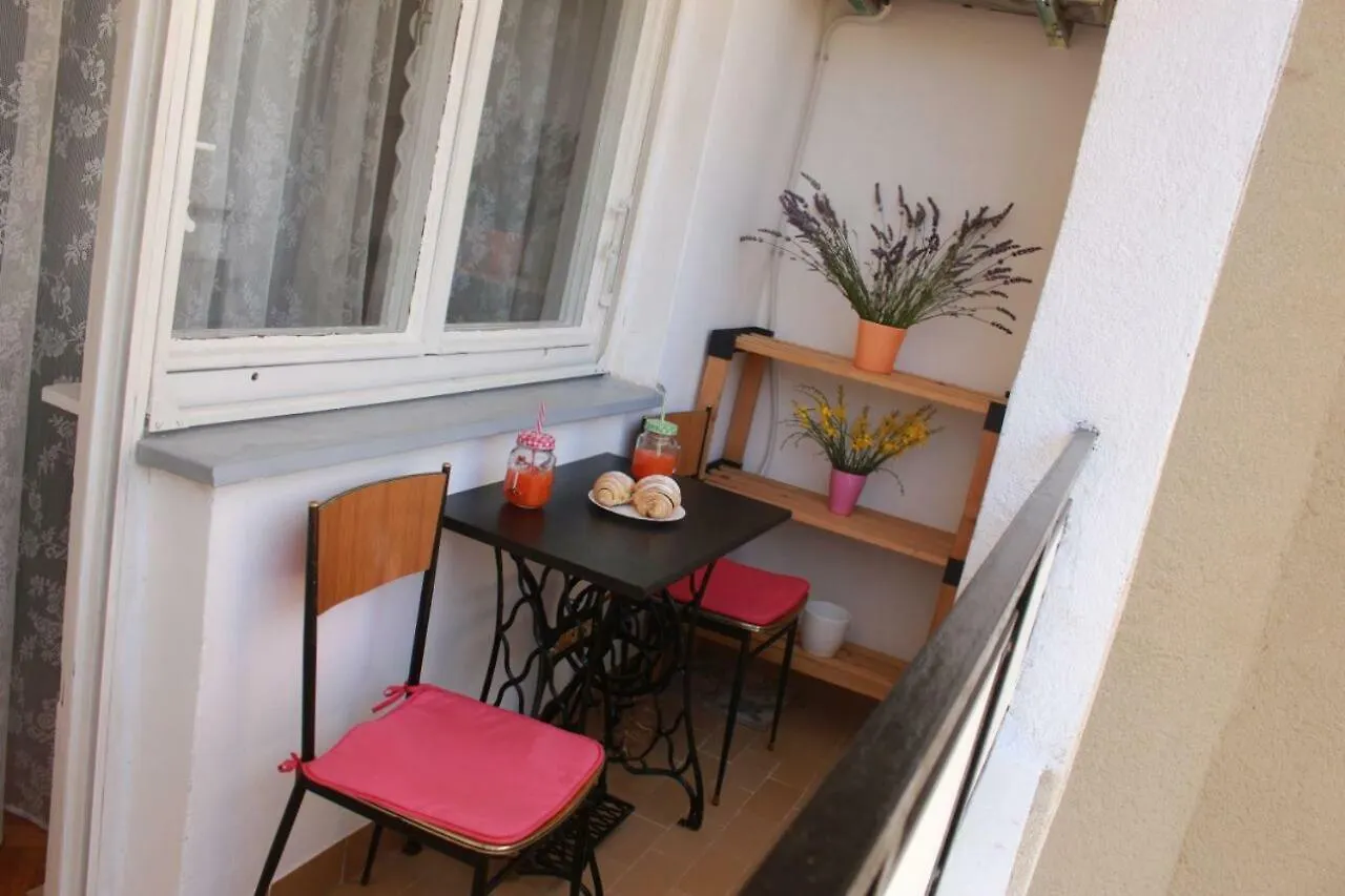 Apartment Monte Paradiso Pula 0*,  Hırvatistan