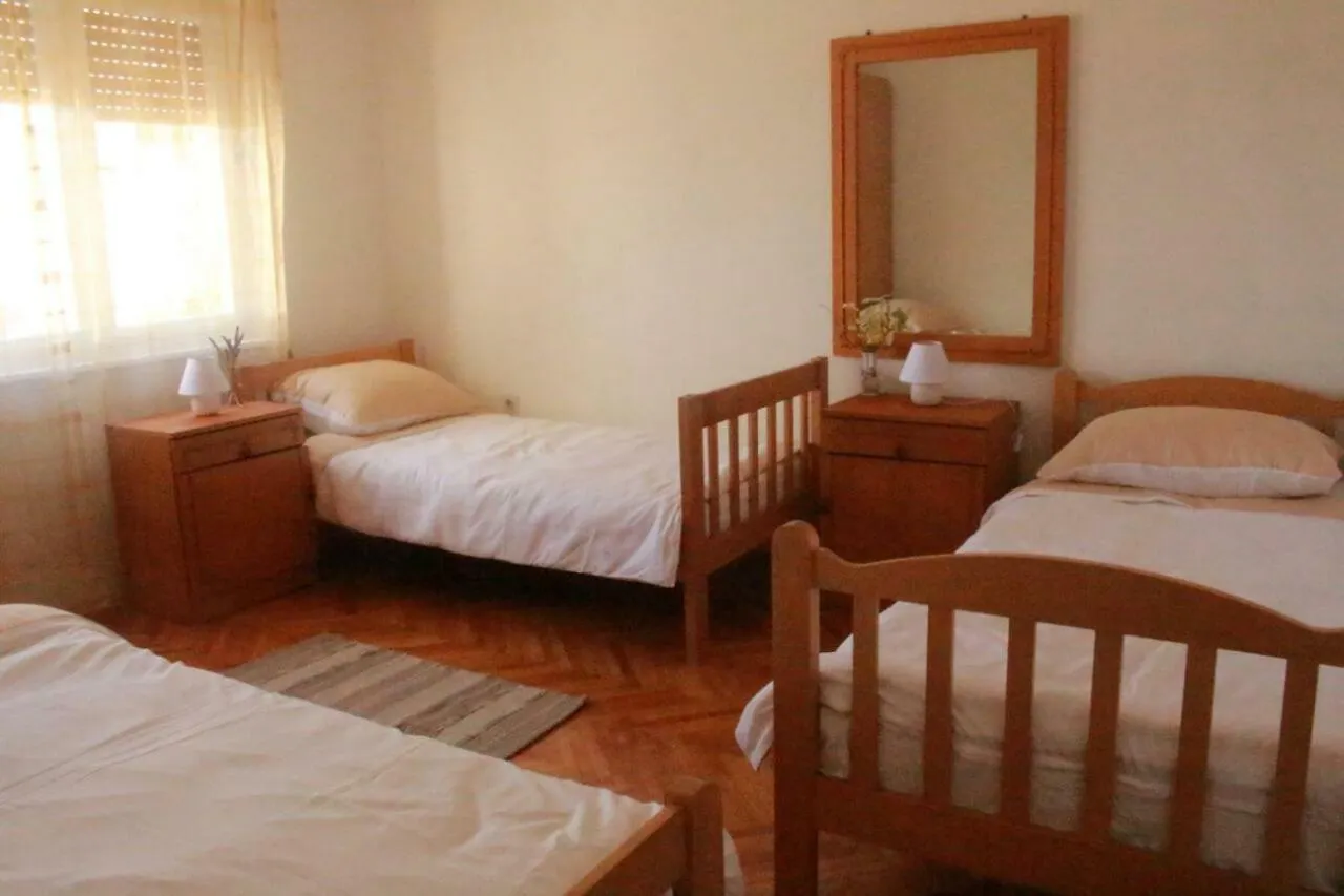 Apartment Monte Paradiso 普拉